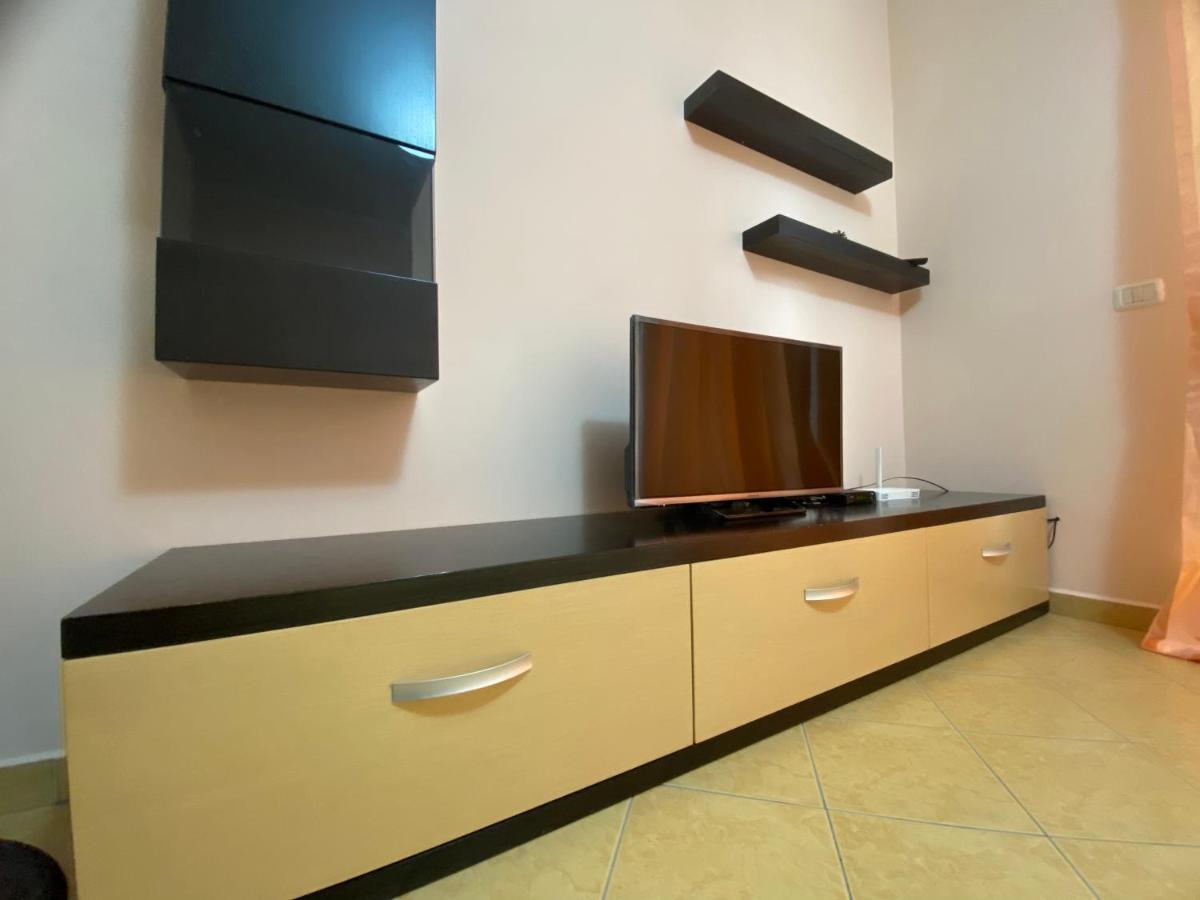 Noar Apartment Sarandë エクステリア 写真